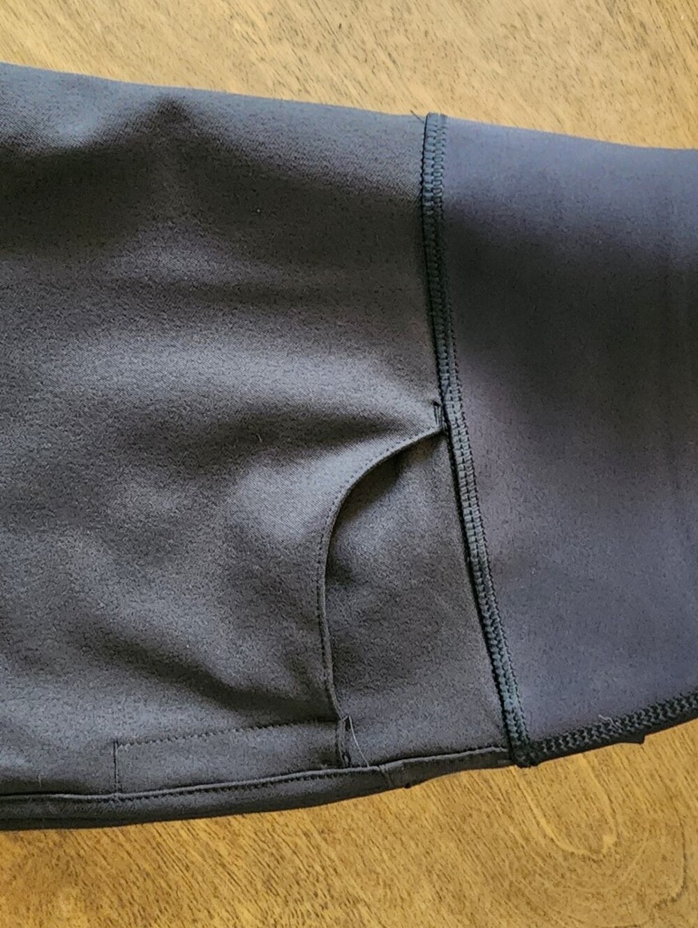 Puma Women's PWRSHAPE Golf Pants - Black - Size Medium - Picture 6 of 7